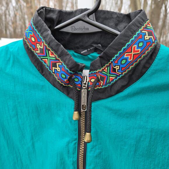 Vintage Eighties Ladies Fera Ski Jacket Teal Embroidered Trim Hong Kong size 12 - Picture 3 of 16